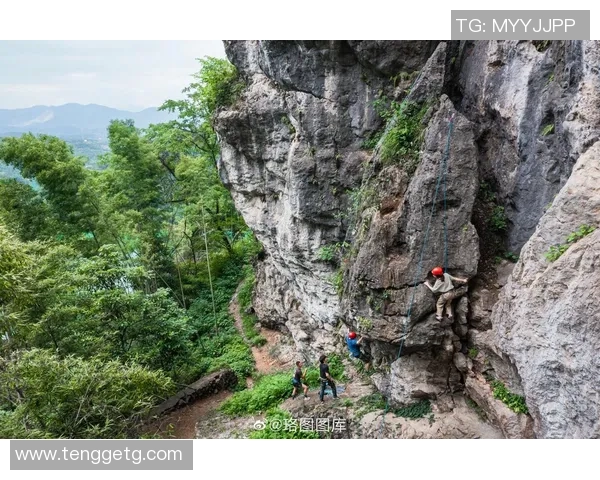 深圳攀岩队整体表现分析：压制与失误的双重影响探讨